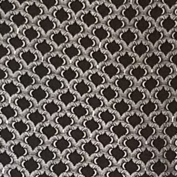 ~~SOLD~~ H&M Black and White Patterned Ankle Pants - Picture 3 of 7